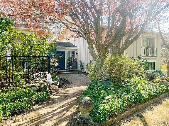 A nature lover's dream.