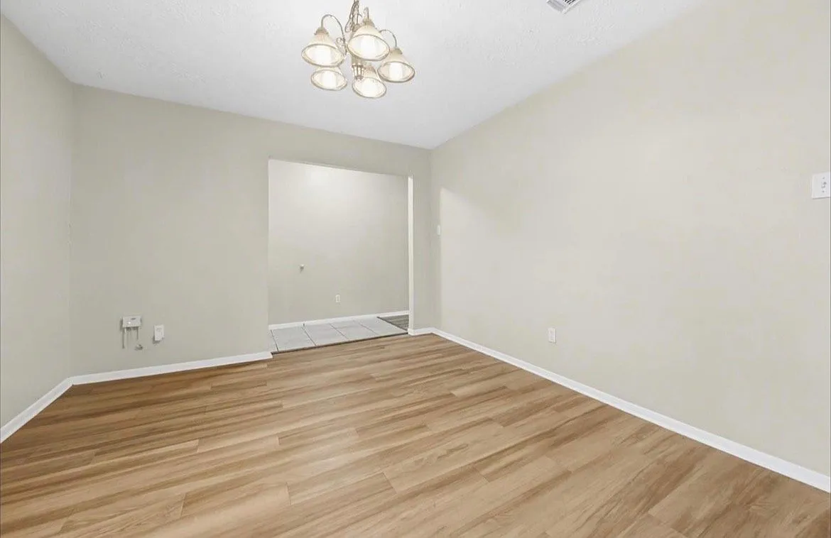 Updated 3BD/3BA Home Available Now — Photo 3