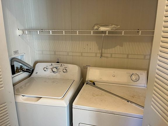 5th image of 3151 NW 44th Ave Unit 204