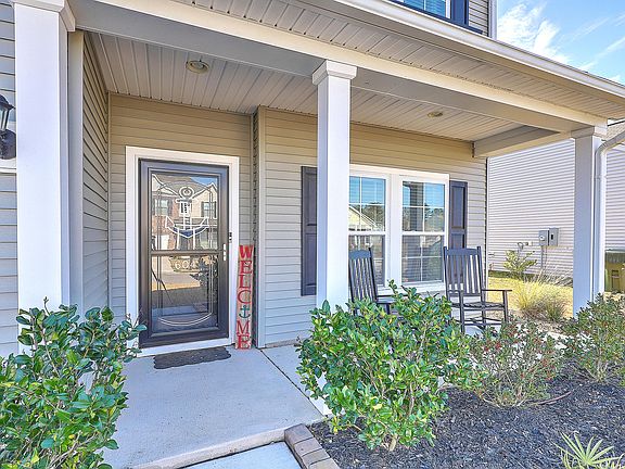 4th image of 604 Zinnia Dr