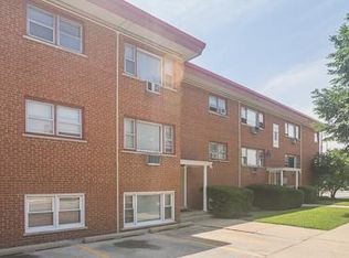 1140 Dunlop Ave APT 2, Forest Park, IL 60130