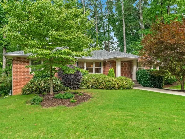 1502 N Amanda Cir NE, Atlanta, GA 30329