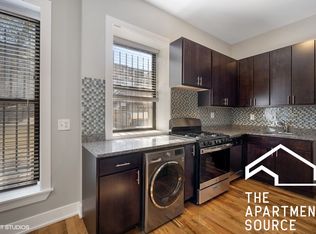 641 W Oakdale Ave #THREE, Chicago, IL 60657