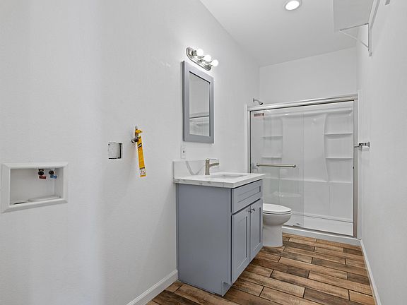 2nd image of 1337 E 7th St #1