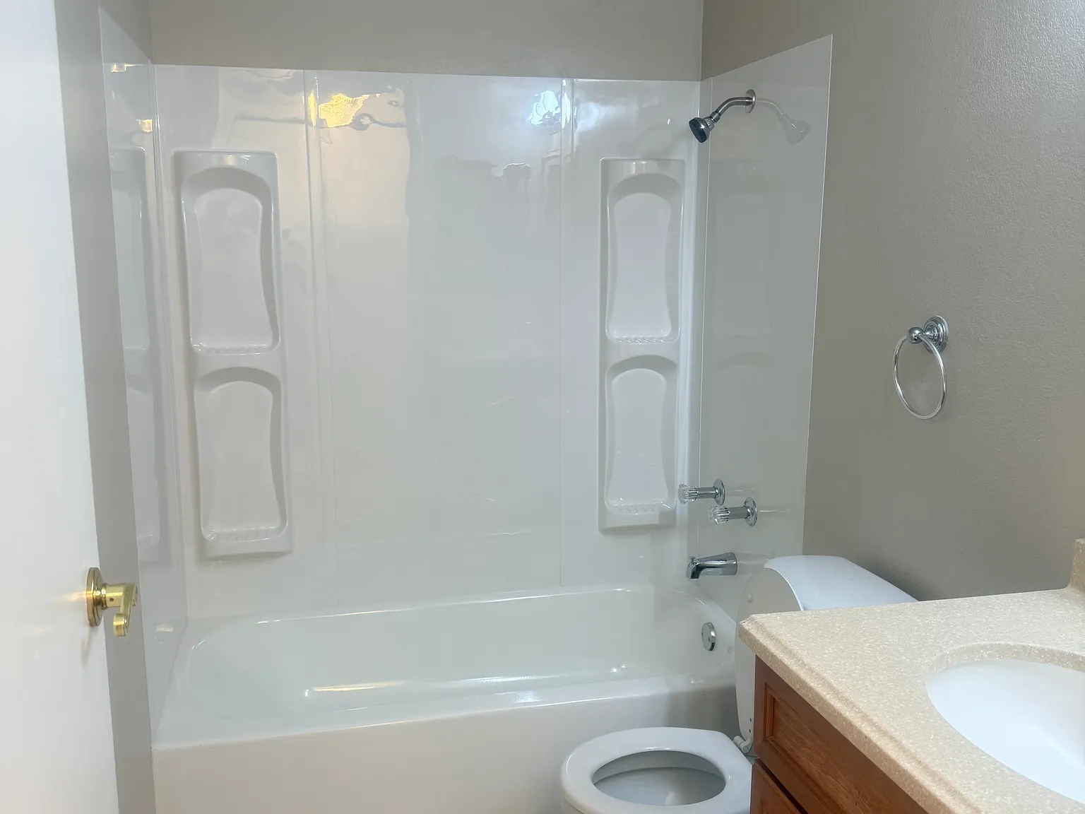 2 bed, 922 sqft, $1,250 — Photo 4