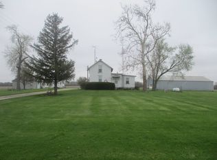 10054 N 1300 East Rd, Chenoa, IL 61726