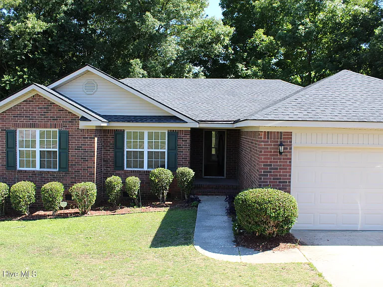 2514 Winterville Dr — Photo 1