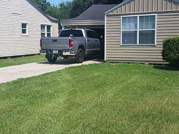 2nd image of 6162 East Dr