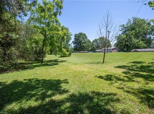 0 Peace Haven Rd, Winston Salem, NC 27104