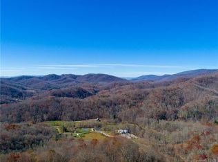 92 Nesbitt Chapel Rd, Fairview, NC 28730