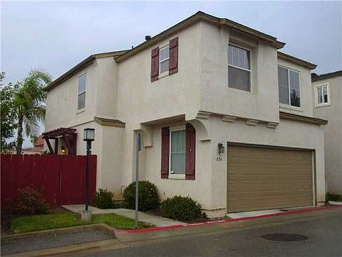 3rd image of 874 N Fig St