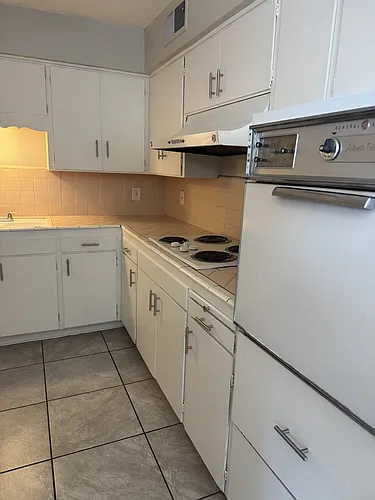 62 S Allen #C Photo 1 62 S Allen #C Photo 1