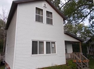 618 Mackinaw Ave, Cheboygan, MI 49721