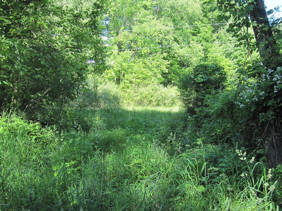 2nd image of 21311 Paulson Rd