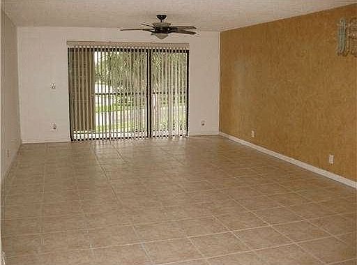 1st image of 16172 Laurel Dr
