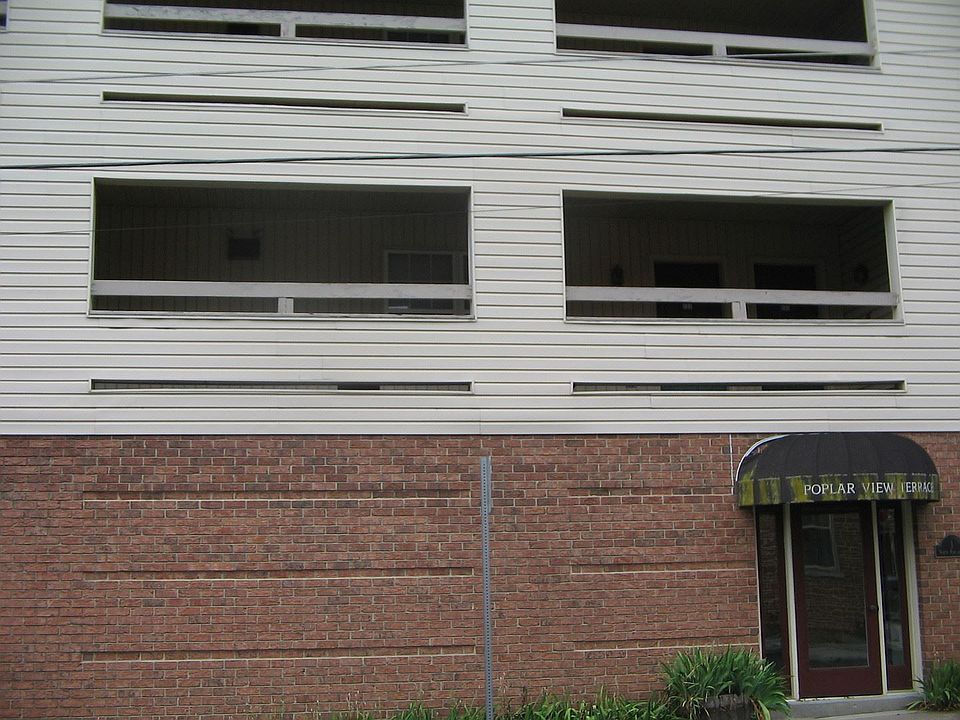 2nd image of 1 N Poplar St #303