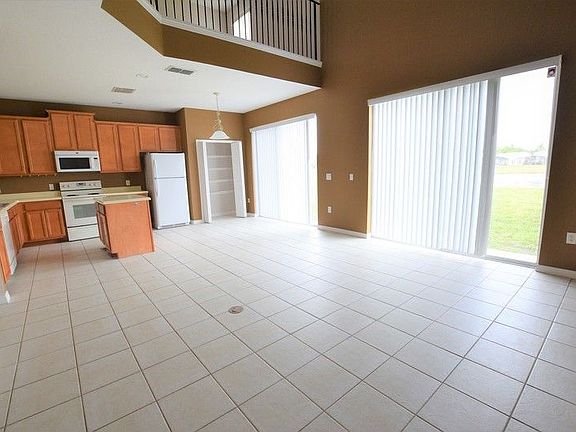 5th image of 13637 Budworth Cir