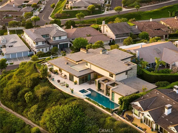 9 Jade Cv, Corona Del Mar, CA 92625