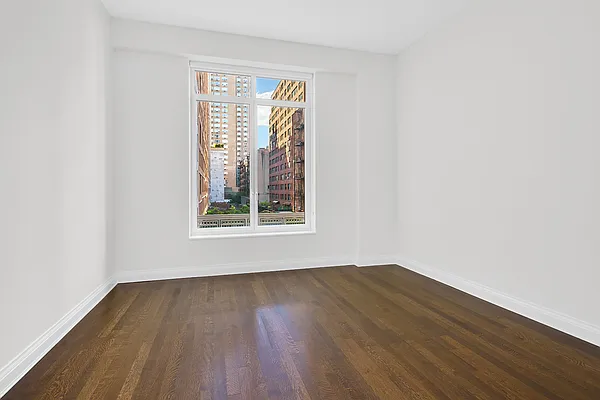 Rented by Compass | media 7