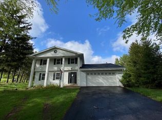 W316N714 Heather Hl, Delafield, WI 53018