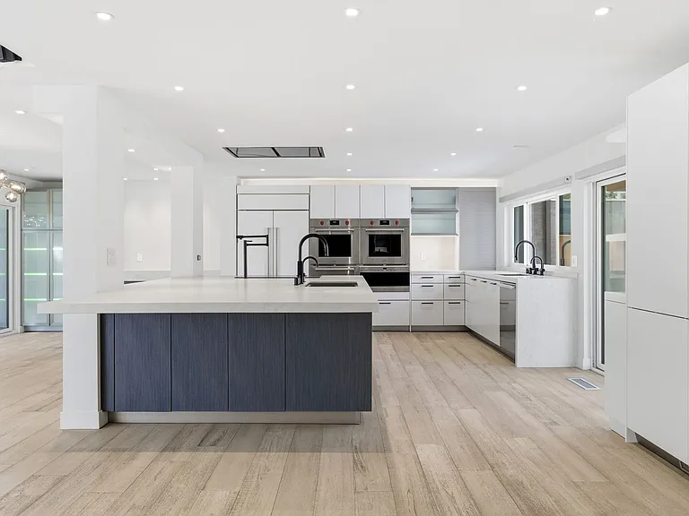 4520 Park Cordero — Photo 8