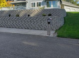 910 NE Rimrock Dr, Bremerton, WA 98311