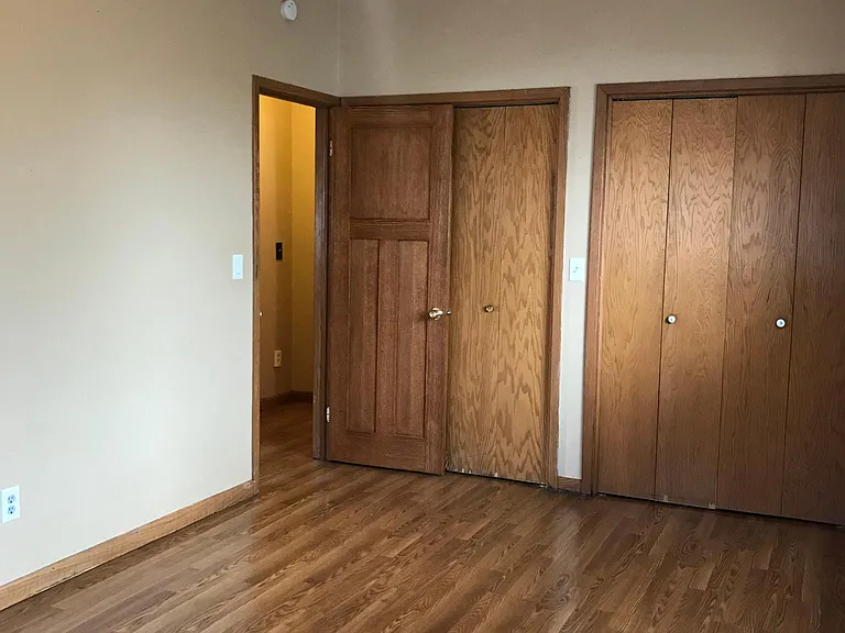 806 1st St SW #1 — Photo 34