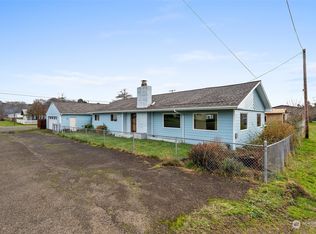 129 E Washington Ave, Westport, WA