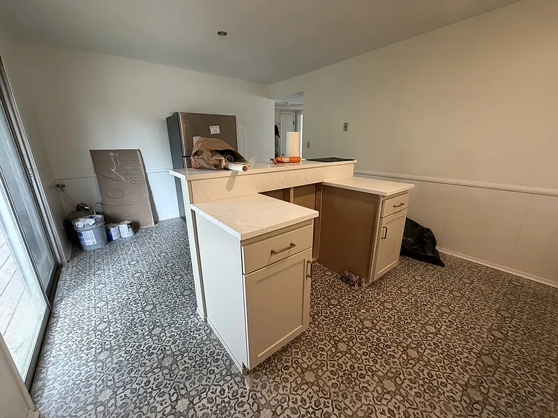 2 bed, 1.0 bath, 830 sqft, $1,375 — Photo 2