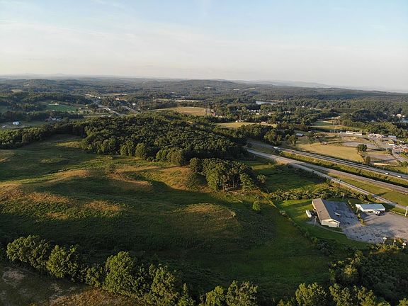 5th image of 3208 Flat Top Rd