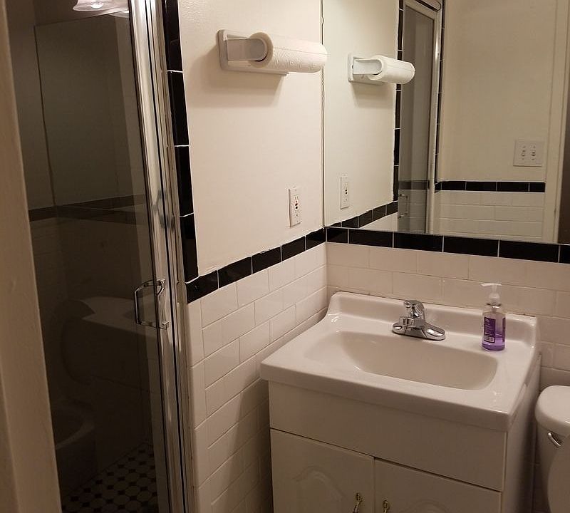 2nd image of 11 E 80th St APT 1A
