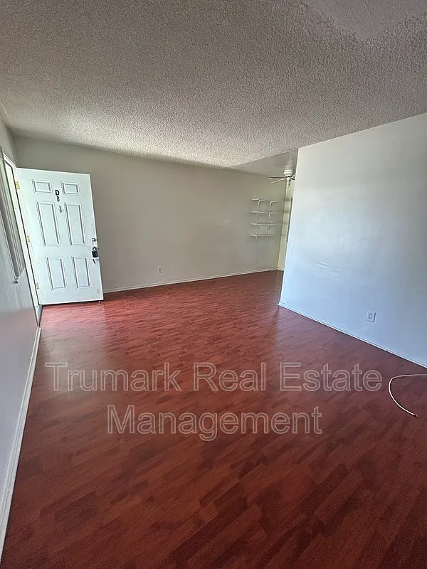 1 bed, 1.0 bath, $1,700 — Photo 1
