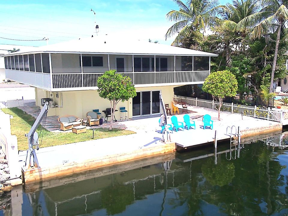 1st image of 135 Tequesta St