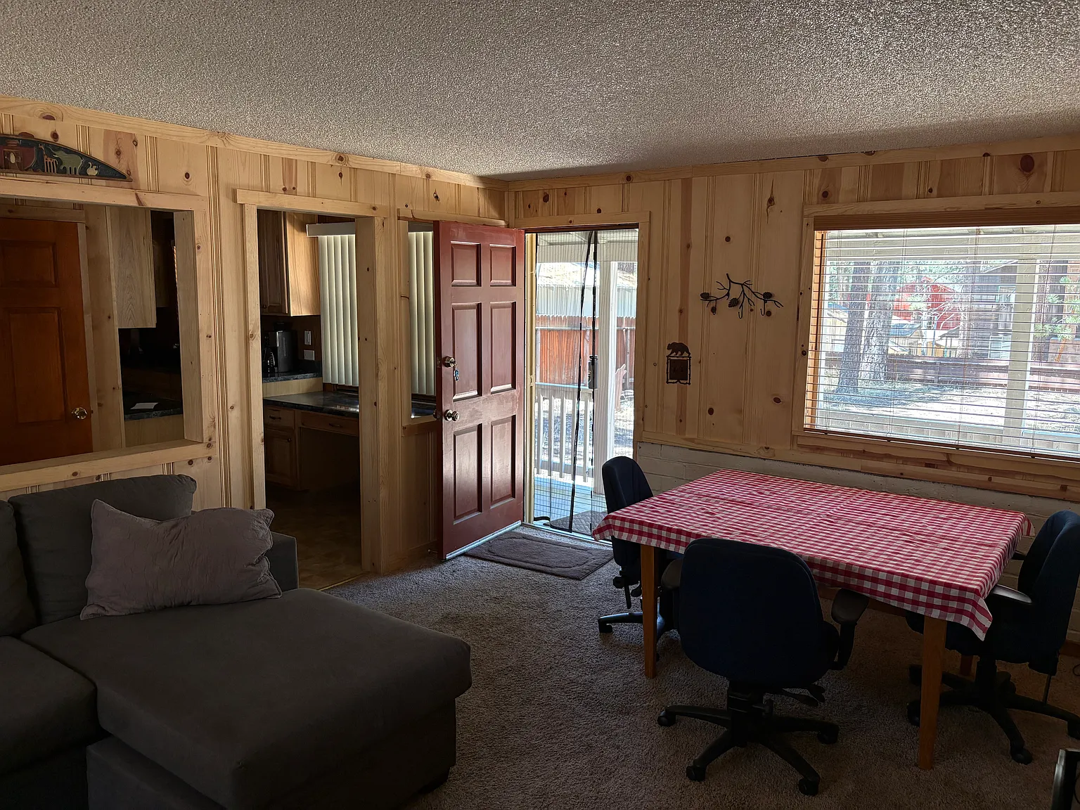 3 bed, $3,000 — Photo 4