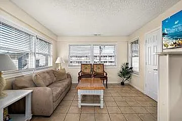 207 8th Street, Unit 201C — Photo 2