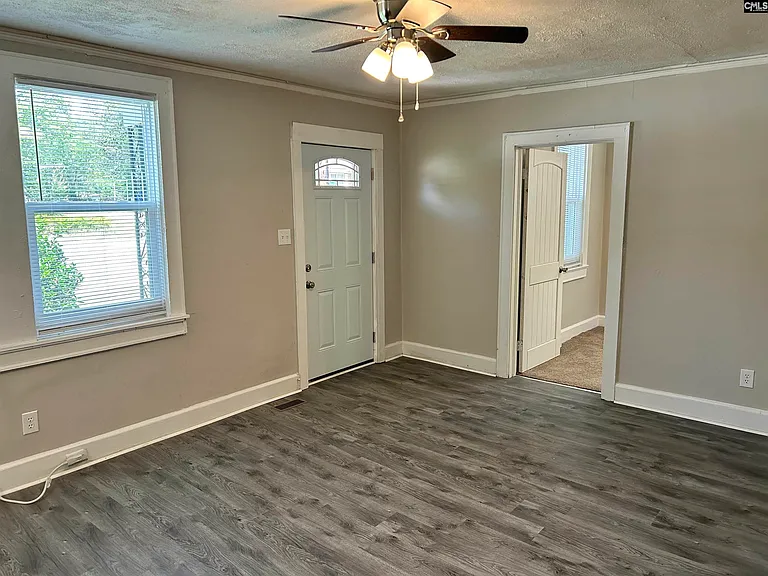 2112 Academy St — Photo 11