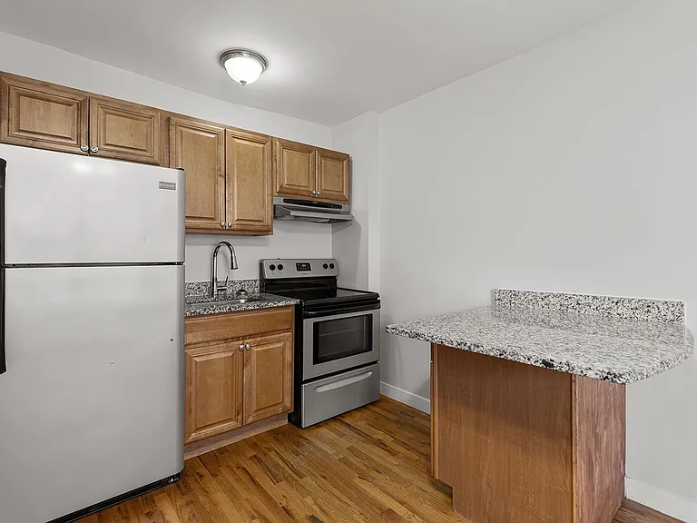 The Greenview — Photo 18