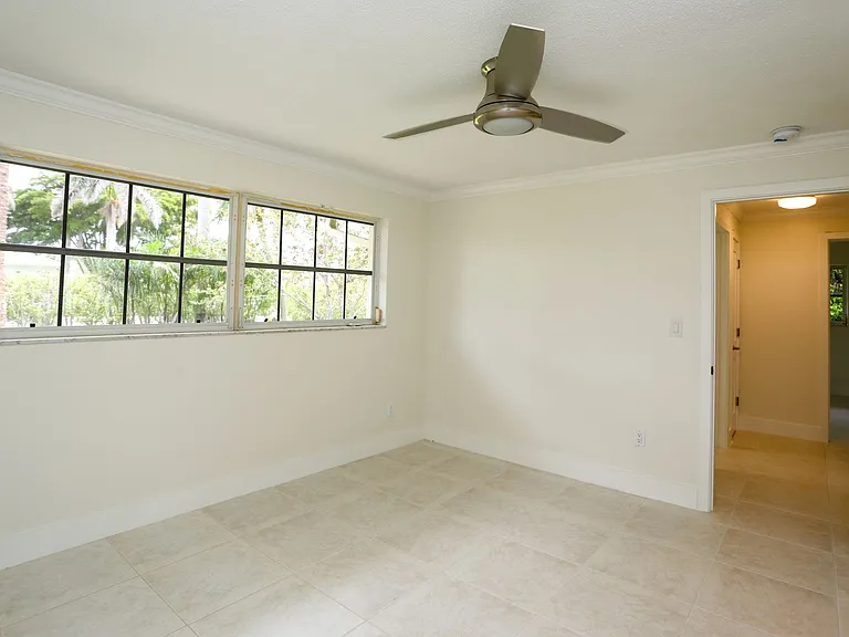 2901 Crayton Rd — Photo 67