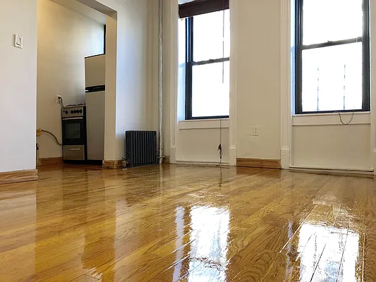 Rented by Lang Realty LLC | media 14