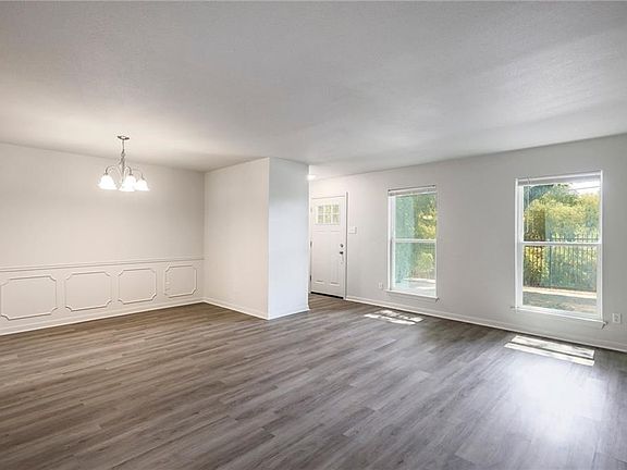 4th image of 9009 N Plaza Dr #140