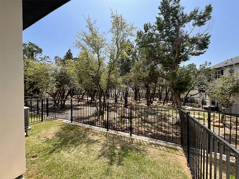 12001 Vista Parke Dr #203 — Photo 7