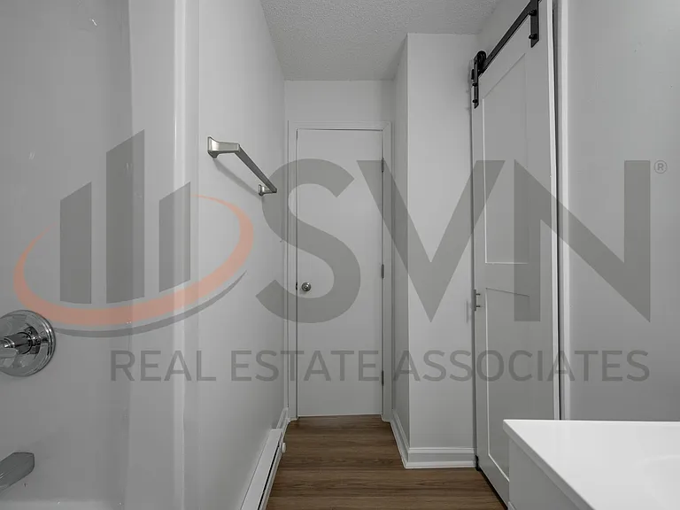 2911 Beechwood Dr — Photo 10