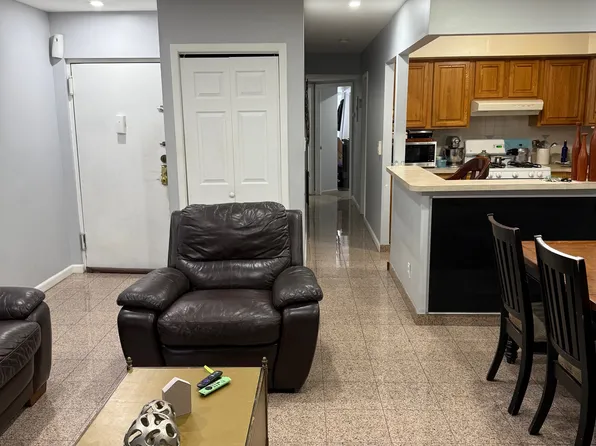 119-49 Sixth Avenue image 19 of 49