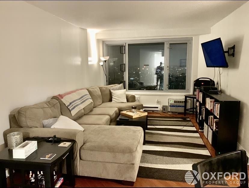 1st image of 1309 5th Ave APT 34H