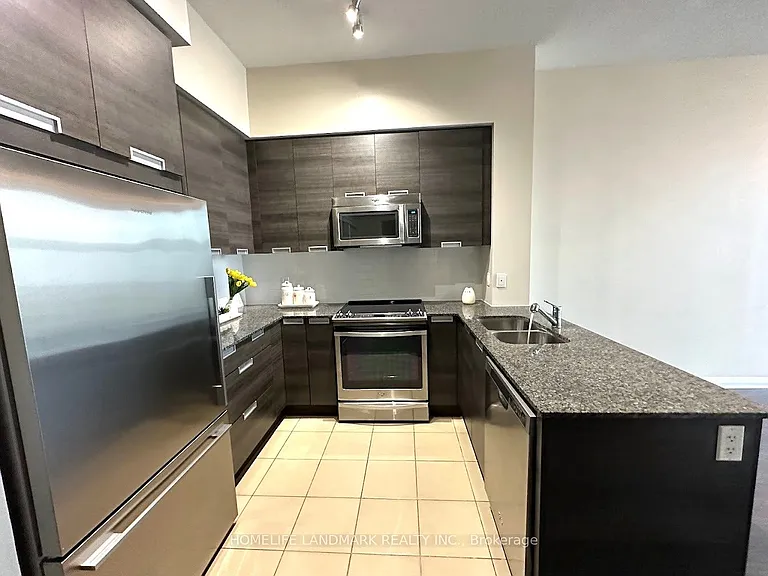 55 Eglinton Ave W #109 — Photo 4