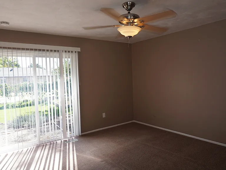 3857 W Jacquelyn St — Photo 10