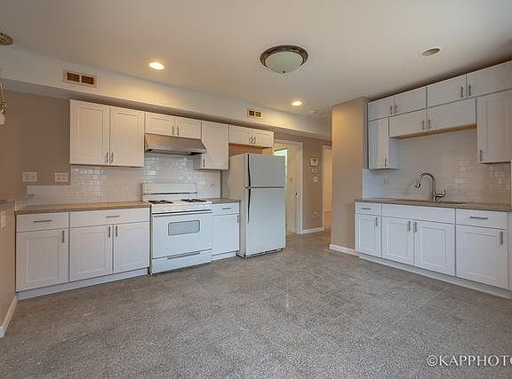 5th image of 5001 N Western Ave #G