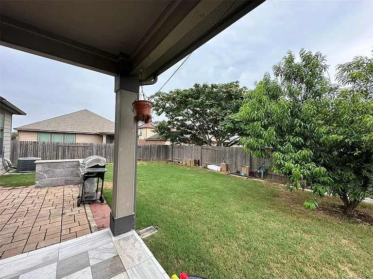 1248 Hyde Park Dr — Photo 23