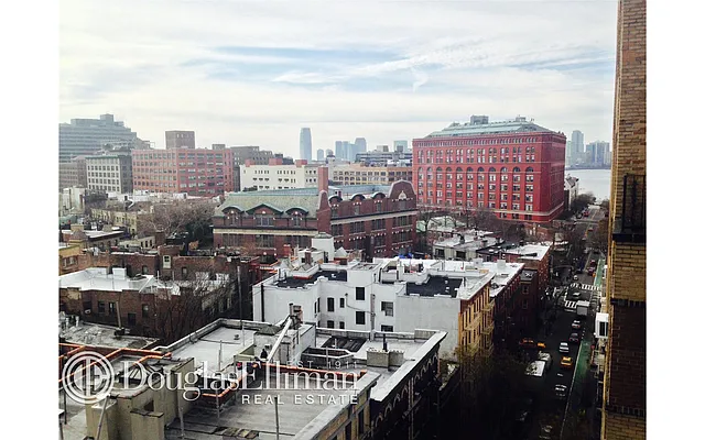 Rented by Douglas Elliman | media 15