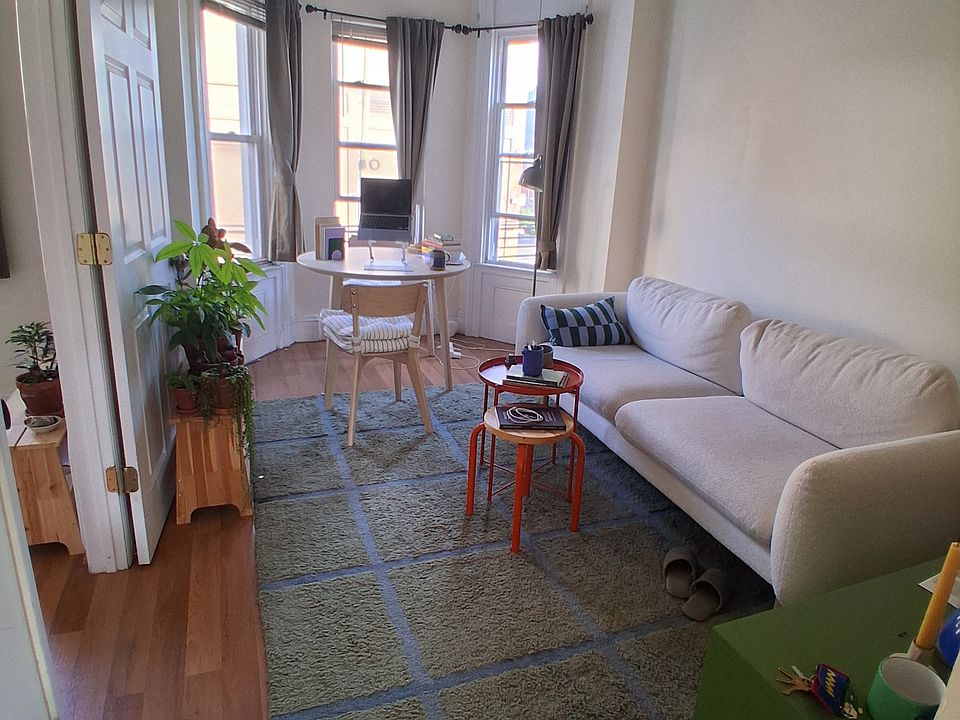 1st image of 157 Palisade Ave #3